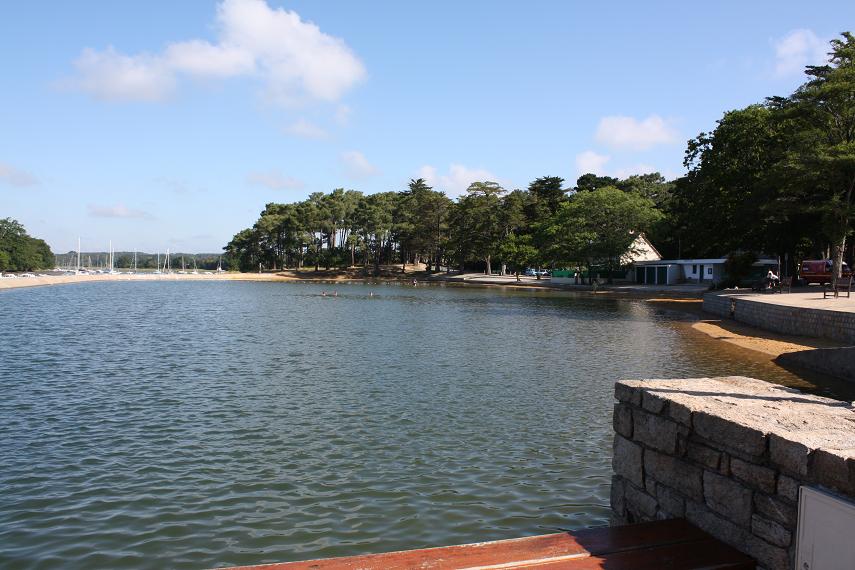 Piscine d'eau de mer à Conleau