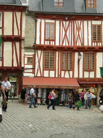 vannes la vieille ville Vannes maisons à colombages